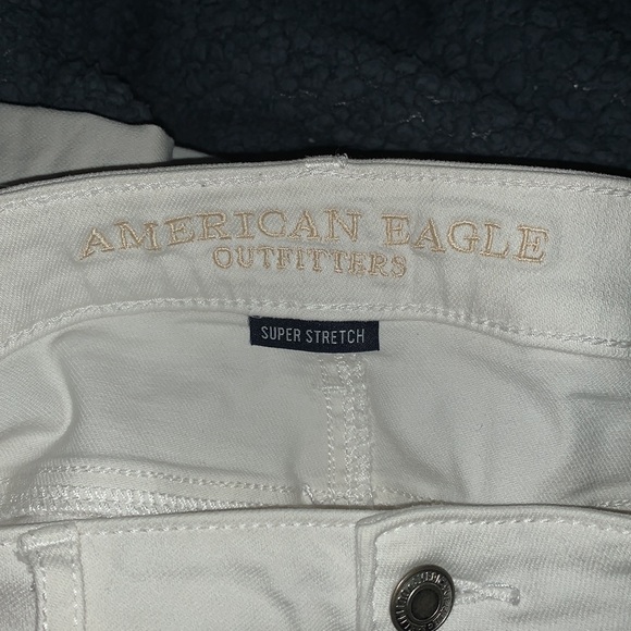 NWOT High Rise Crop Flare Jeans - Picture 3 of 6